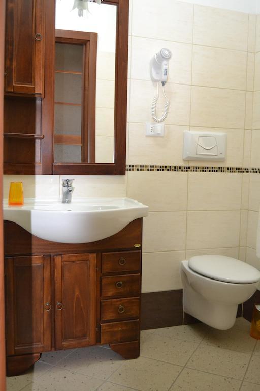 Affittacamere Al Mare Oristano Habitación foto